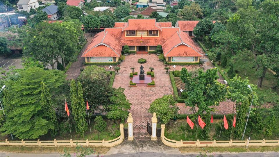 General introduction to the Nguyen Du Memorial Site